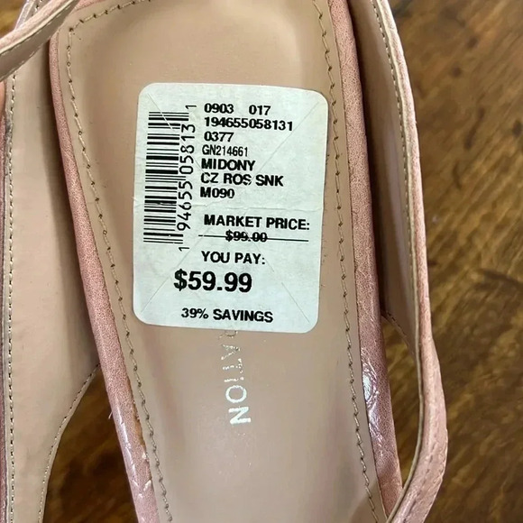 BCBG New Heel - Picture 5 of 5